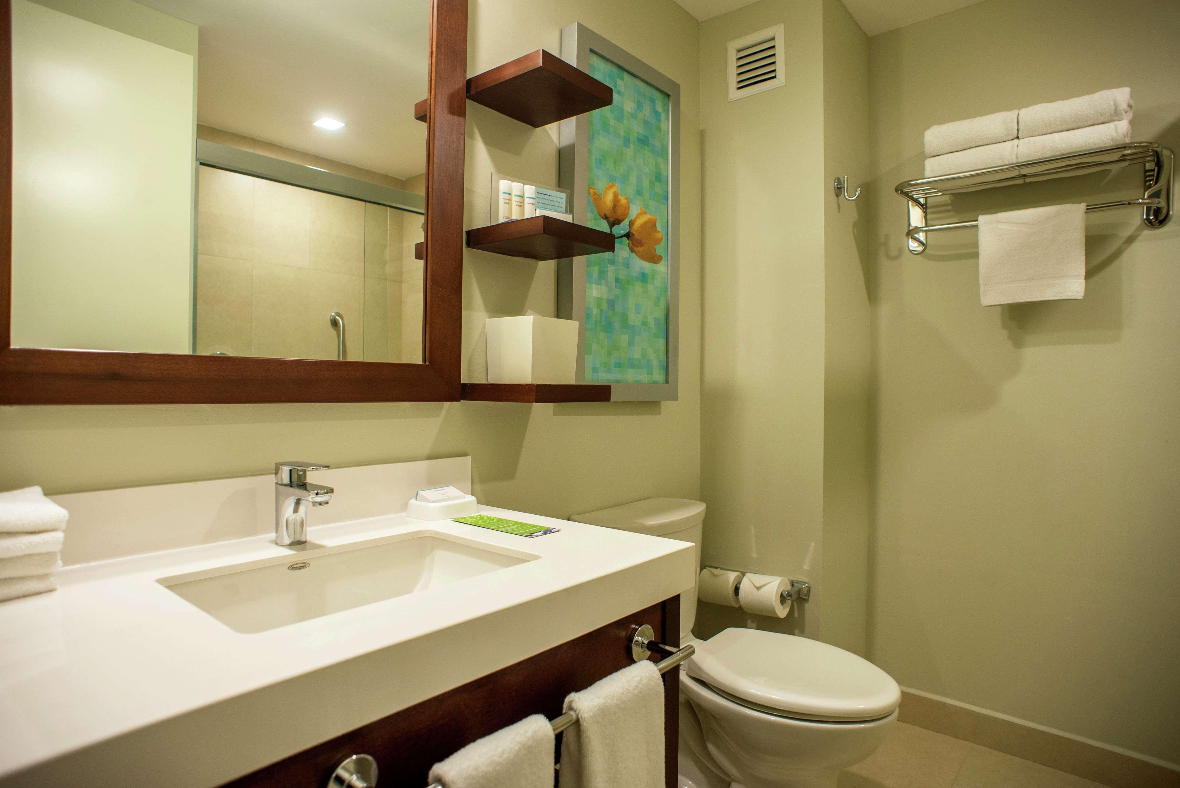 Hampton Inn By Hilton Mérida Buitenkant foto