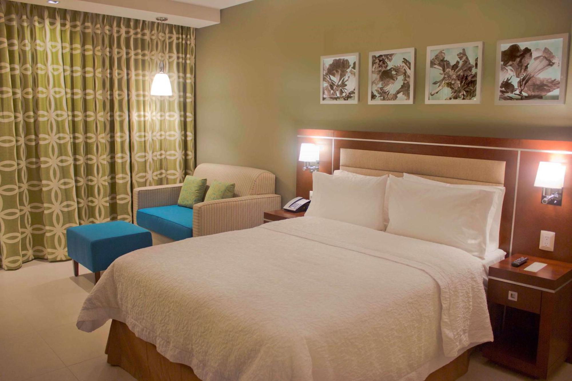 Hampton Inn By Hilton Mérida Buitenkant foto